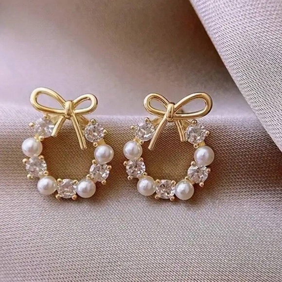 Luxe Gold Tone Cubic Zirconia Faux Pearl Wreath Earrings - Picture 4 of 5